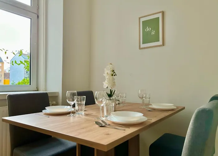 شقة Stylish Cosy With Free Parking