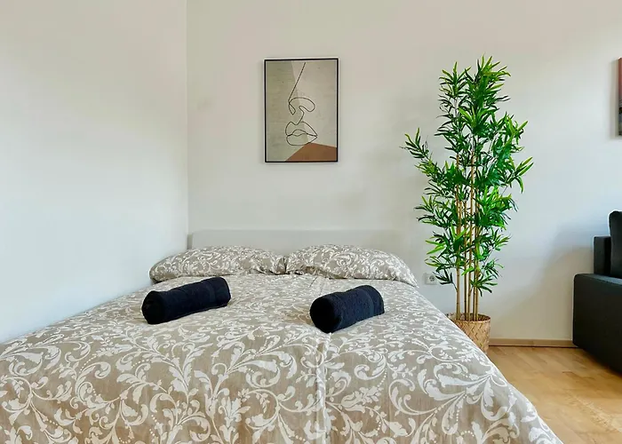 شقة Stylish Cosy With Free Parking